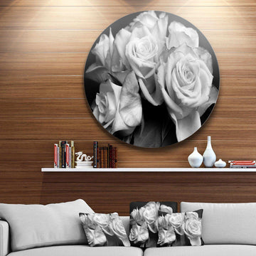 Bunch of Roses Black and White - Floral Oversized Circle Metal Wall Art